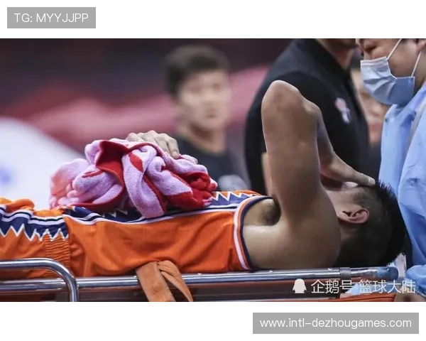 朗斯后卫格雷迪特胫腓骨骨折,赛季报销 朗斯后卫格雷迪特胫腓骨骨折,赛季报销